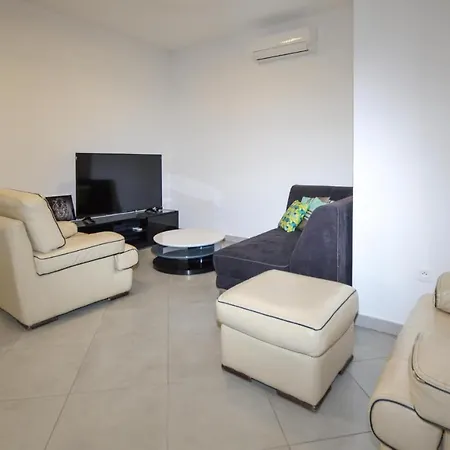 Beautiful In With Kitchen Apartament Ghisonaccia
